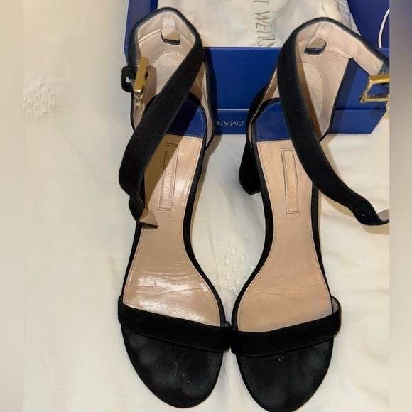 Stuart Weitzman black suede heels size 8 - Picture 9 of 12